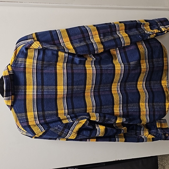 Volcom plaid long sleeve flannel shirt, Large - Picture 2 of 3